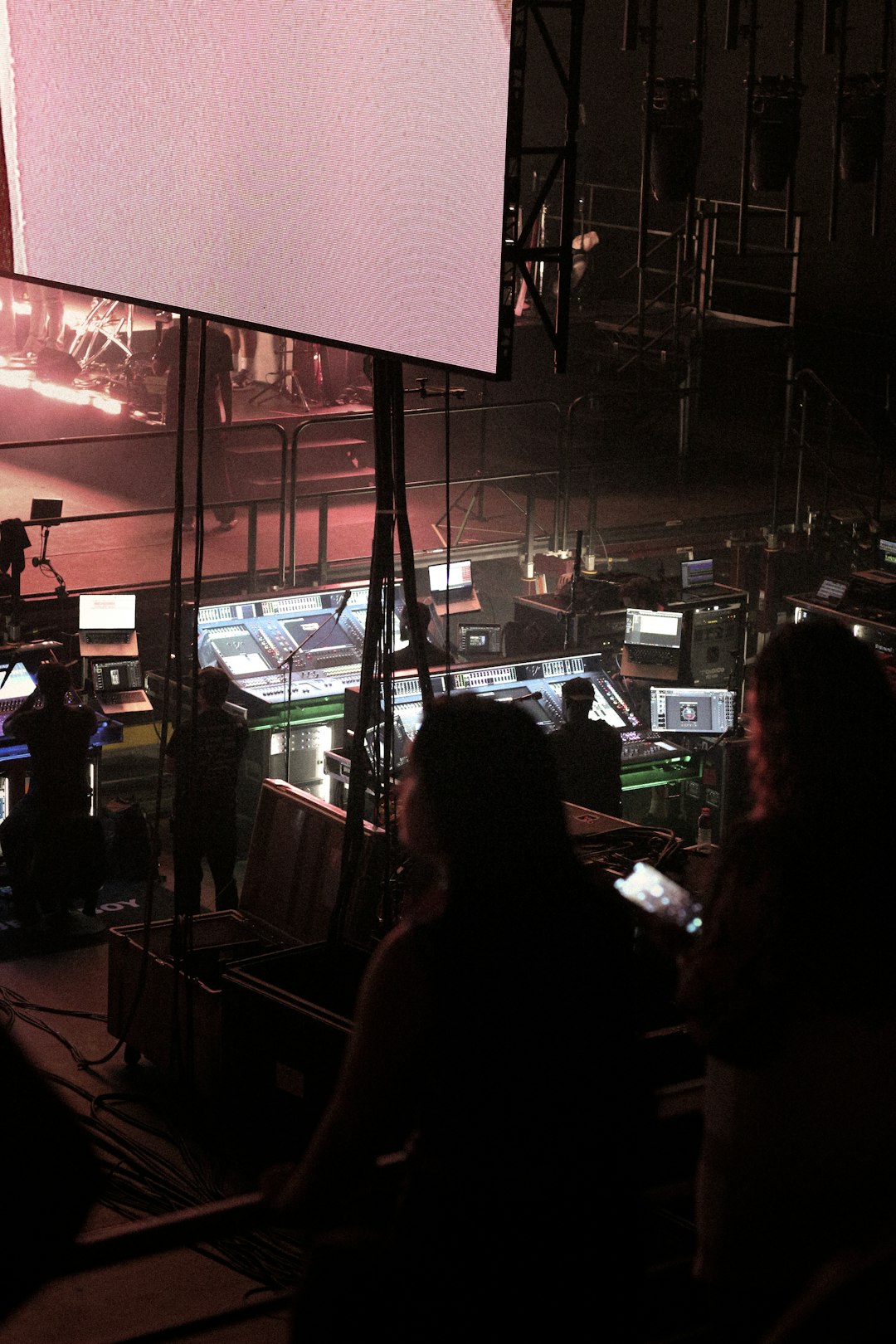 A night of music and lights at Burna Boy live in concert. 📷 shot by angie_baongoc